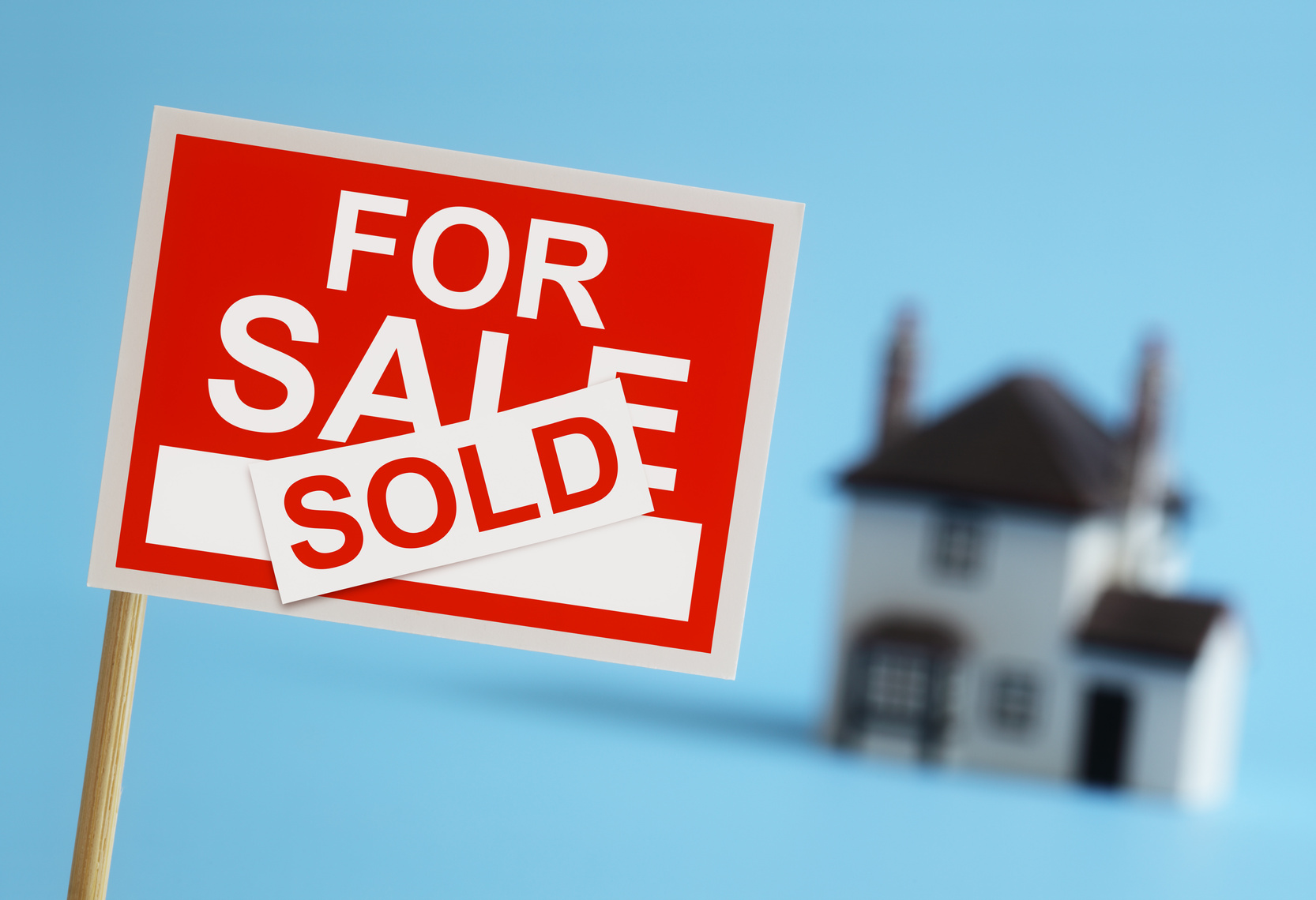 Real estate agent for sale sign